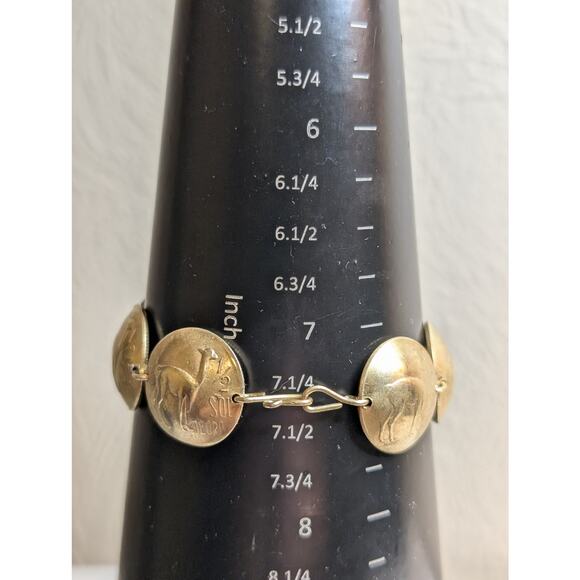 Vintage 1968-1974 Peruvian Llama Sol de Oro Coin Hook Clasp Bracelet - Picture 7 of 7